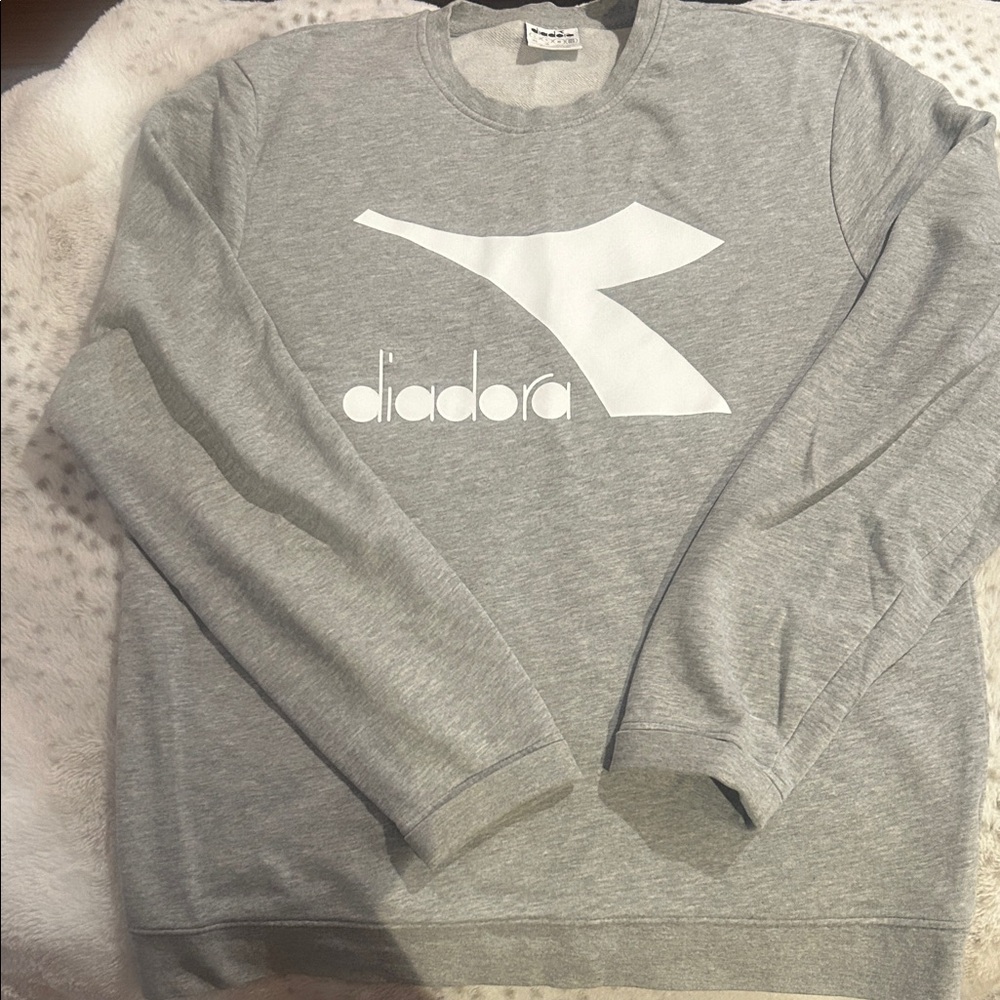 Diadora Men's Light Gray Crewneck Sweater